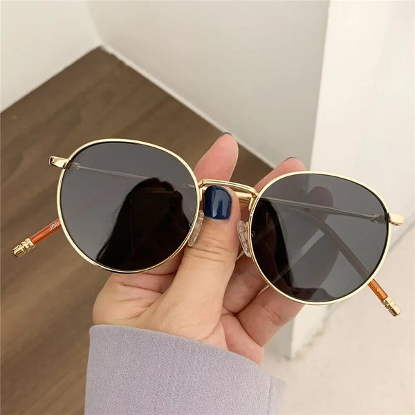 Retro Vintage Round Sunglasses - Metal Frame UV400